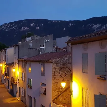 Bed & Breakfast Mountain View Townhouse Quillan