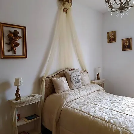 Bed and Breakfast Mountain View Townhouse Quillan